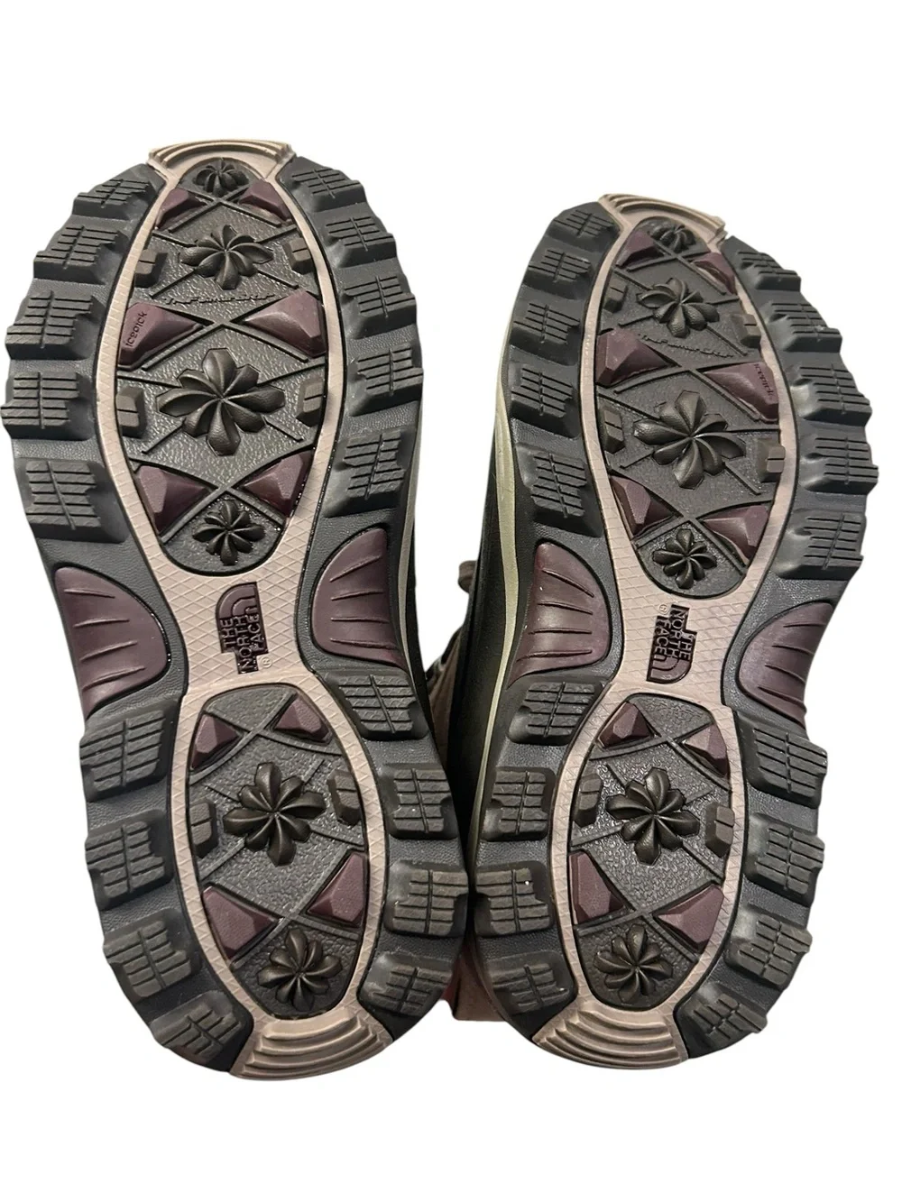 The North Face Chilkat II Primaloft Waterproof Women’s Hiking Snow Boots‎ 8 NWOT
